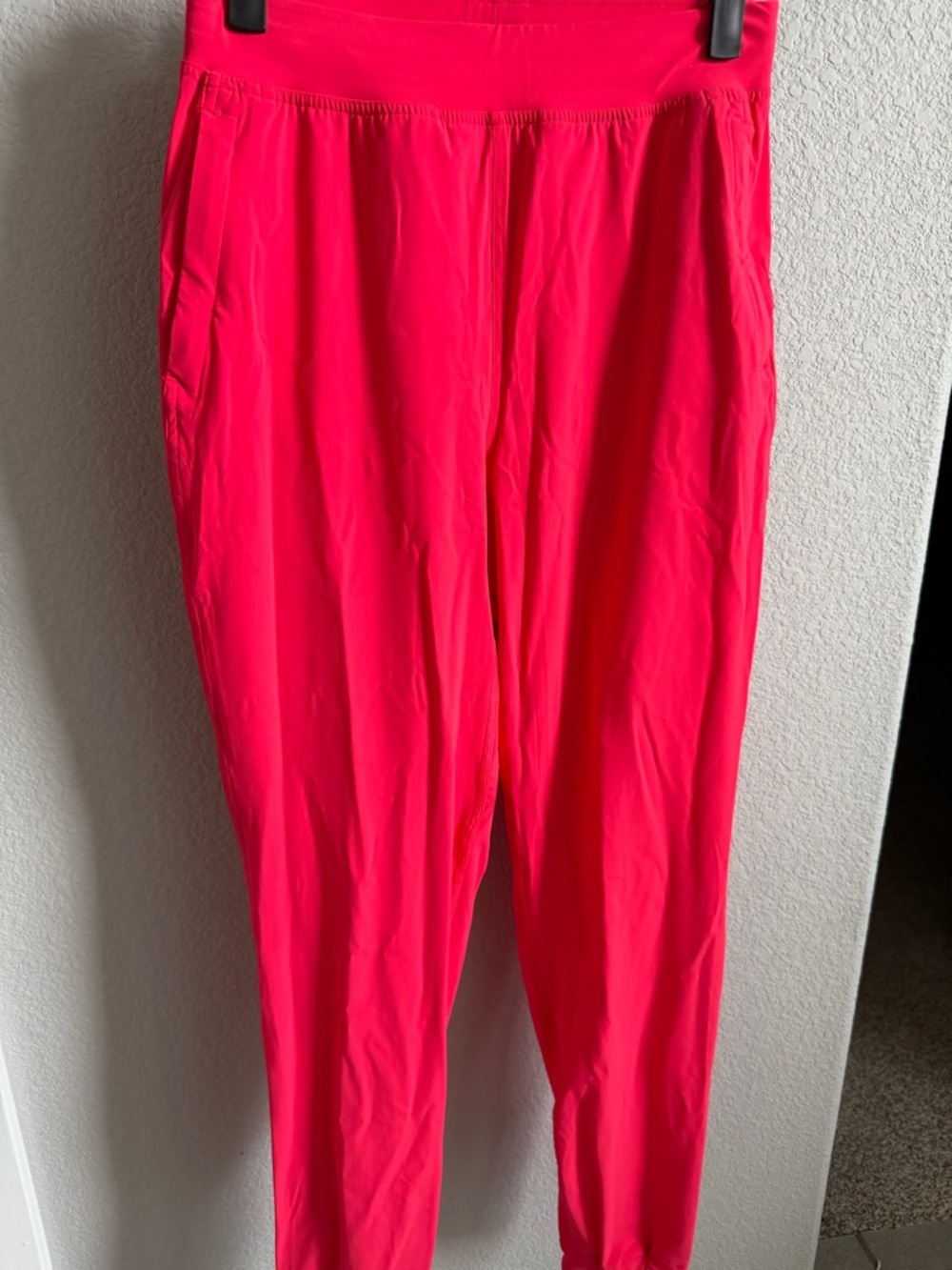 Lululemon joggers size 4